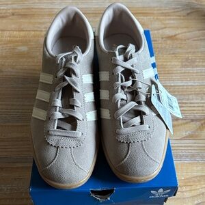 Adidas STADT women's 9 Beige Suede Sneakers with White Stripes JQ2599